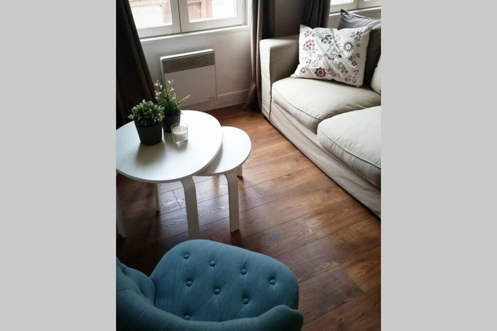 Une Pause Chez Julien, Appartement Lumineux Et Idealement Situe! องเฟลอร์ ภายนอก รูปภาพ
